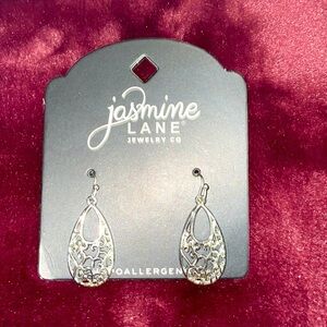 New Gorgeous silver teardrop earrings